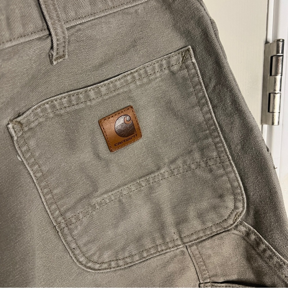Carhartt Pants Adult 42x32 Carpenter Original Dungaree Fit Cotton B11 DES Mens - Picture 5 of 6